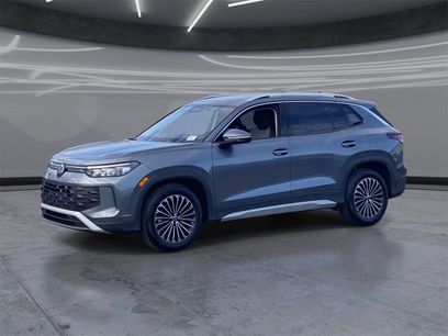 New 2025 Volkswagen Tiguan S