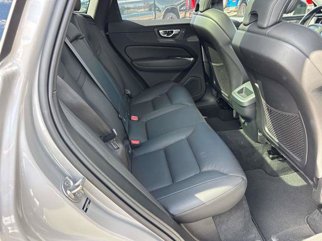 Used 2025 Volvo XC60 B5 Plus AWD/4WD image 14
