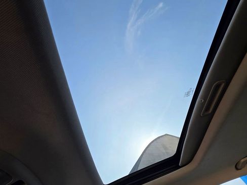 Used 2012 Ford Fusion SEL image 16