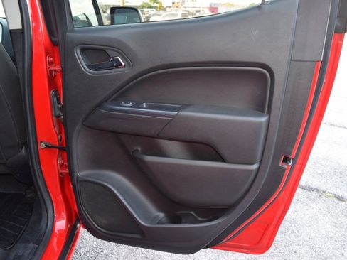 Used 2020 Chevrolet Colorado LT RWD image 42