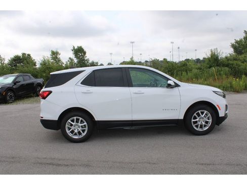 Used 2023 Chevrolet Equinox LT image 5