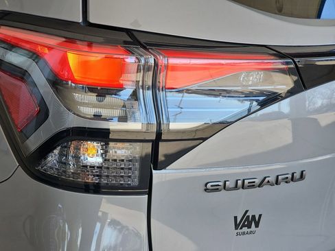 Used 2025 Subaru Forester Premium AWD/4WD image 39