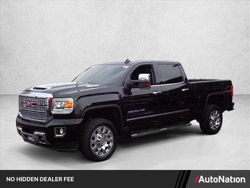 Used 2019 GMC Sierra 2500 Denali w/ Duramax Plus Package AWD/4WD image 1