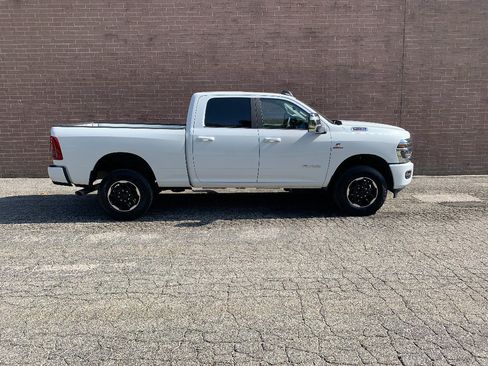 Used 2026 RAM 2500 Laramie AWD/4WD image 7
