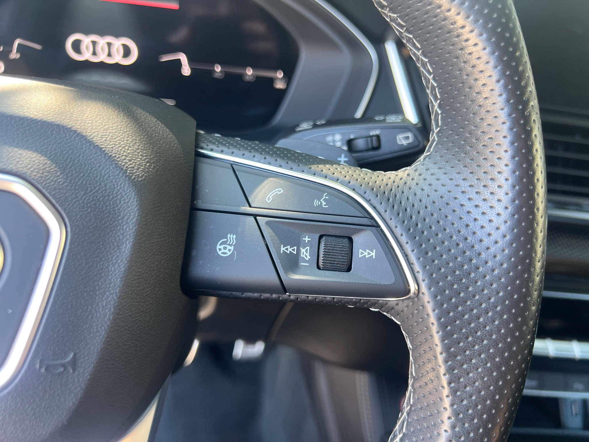 Used 2023 Audi SQ5 Premium Plus w/ Premium Plus Package AWD/4WD image 21