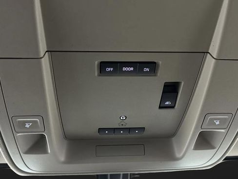 Used 2018 Chevrolet Silverado 2500 LTZ image 24