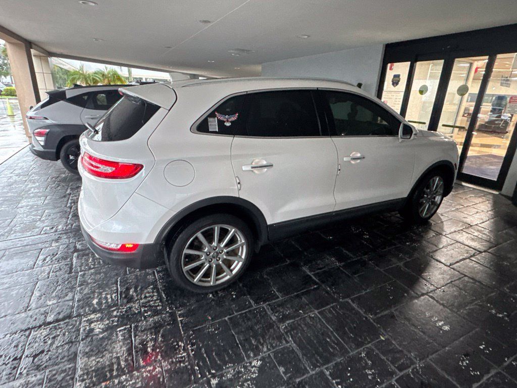 Used 2019 Lincoln MKC Reserve w/ MKC Technology Package FWD image 14