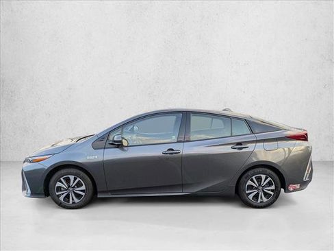 Certified 2017 Toyota Prius Prime Plus image 9