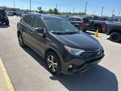 Used 2017 Toyota RAV4 XLE w/ Plus Special Value Package AWD/4WD image 23