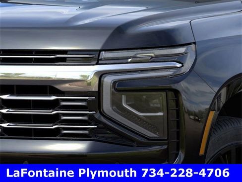 New 2025 Chevrolet Suburban Premier image 10