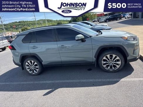 Used 2021 Toyota RAV4 XLE Premium AWD/4WD image 12