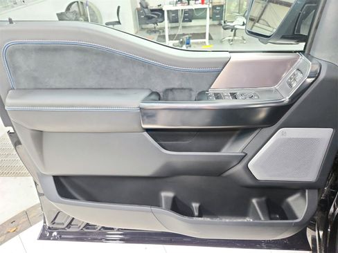 New 2025 Ford F150 Platinum w/ Equipment Group 702A High image 36