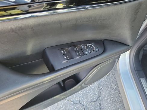 Used 2023 Lincoln Nautilus Standard w/ Premium Package image 14