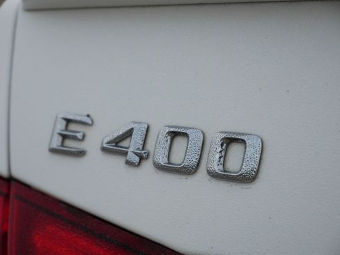 Used 2015 Mercedes-Benz E 400 4MATIC Sedan image 13