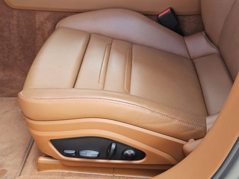 Certified 2023 Porsche Panamera 4 Platinum Edition image 23