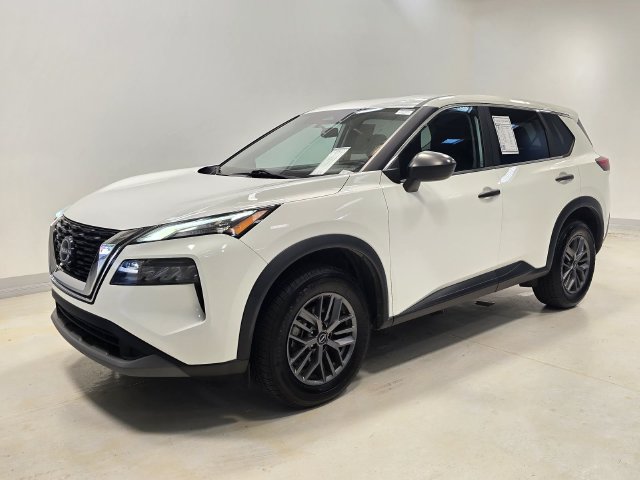 Used 2023 Nissan Rogue S FWD image 29