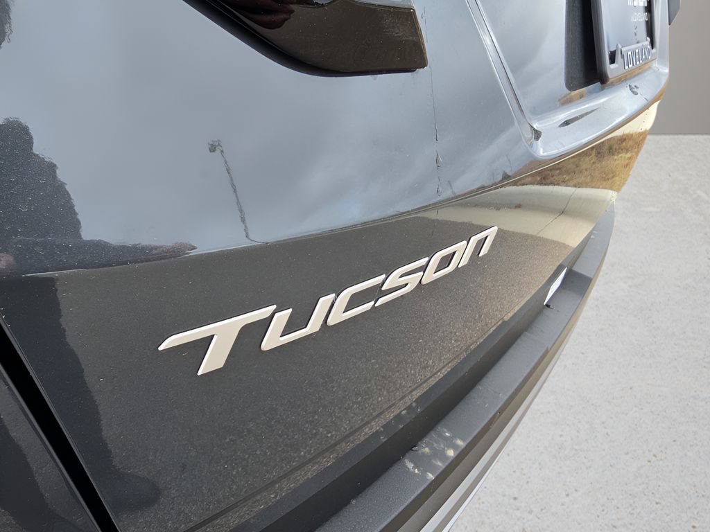 Used 2026 Hyundai Tucson Limited AWD/4WD image 11
