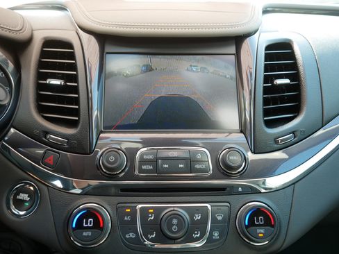 Used 2014 Chevrolet Impala LTZ FWD image 27