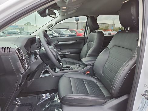 Used 2025 Ford Ranger Lariat w/ FX4 Off-Road Package image 25