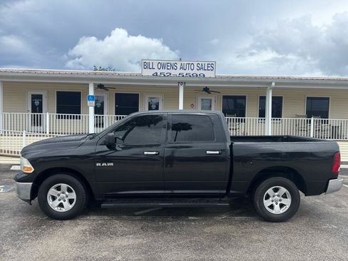 Used 2010 Dodge Ram 1500 Truck SLT RWD image 2