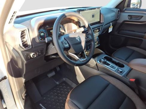 New 2025 Ford Bronco Sport Outer Banks w/ Outer Banks Tech Package+ AWD/4WD image 13