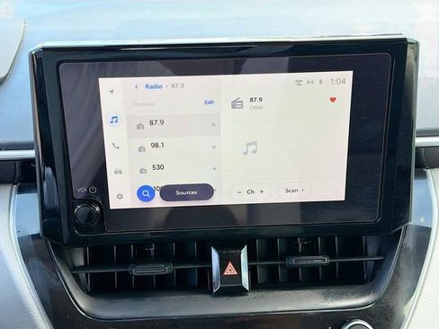 Used 2024 Toyota Corolla LE image 27