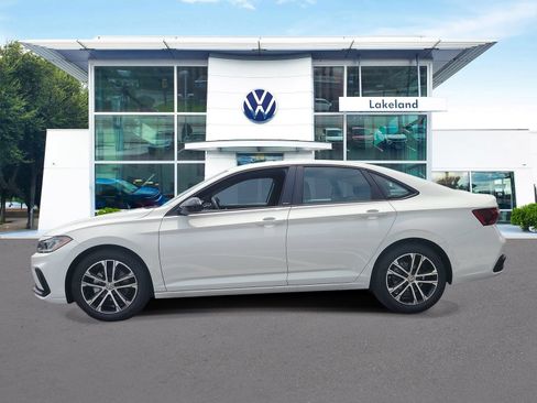 Certified 2026 Volkswagen Jetta Sport FWD image 5