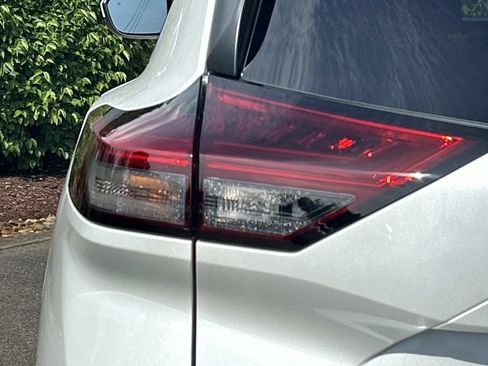 New 2026 Nissan Rogue SV AWD/4WD image 12
