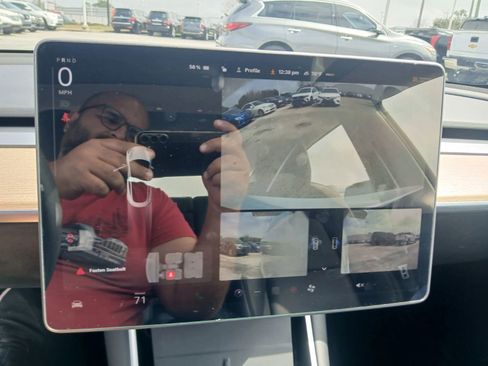 Used 2020 Tesla Model 3 Standard Range Plus image 29