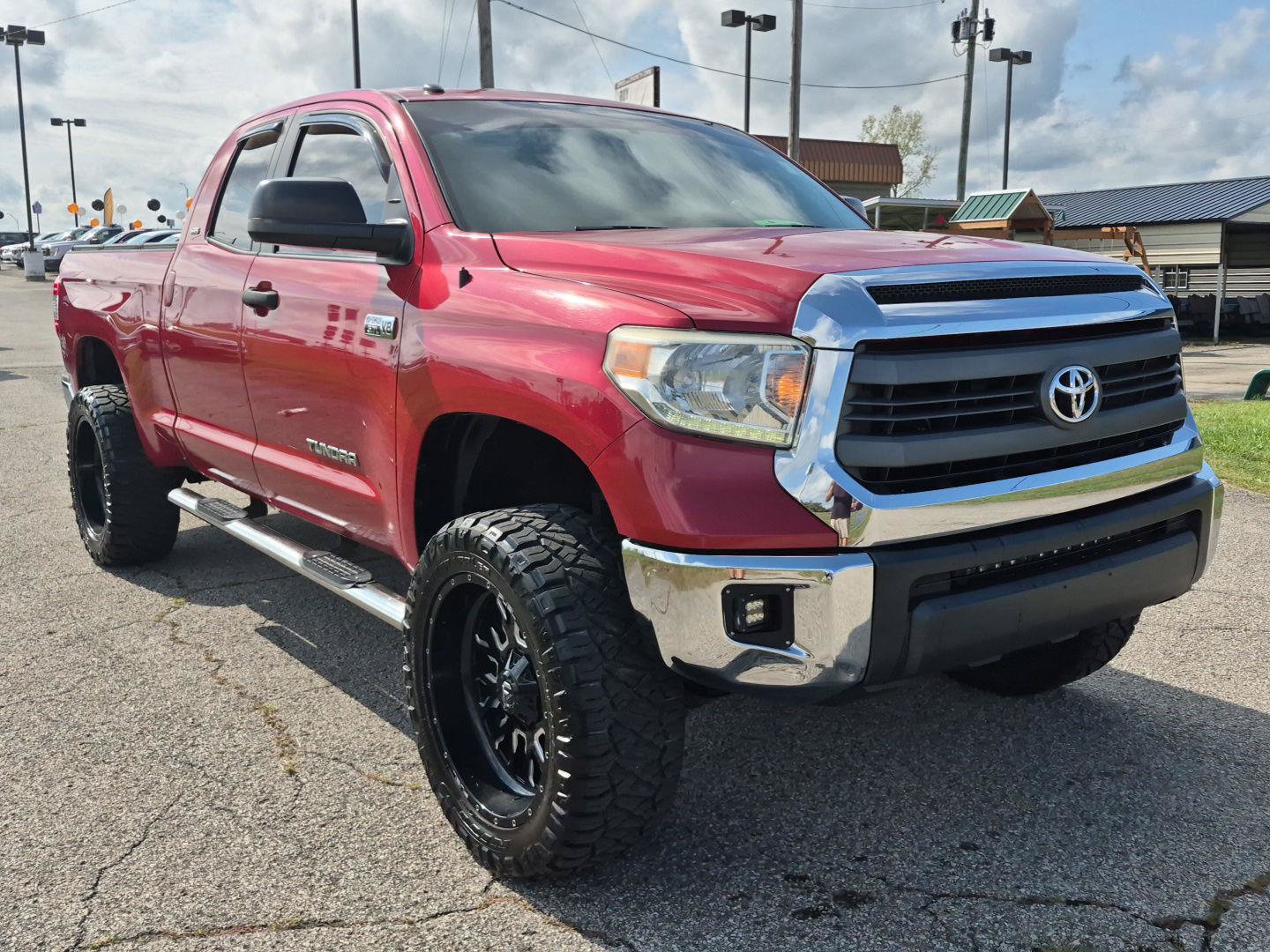 Used 2014 Toyota Tundra SR5 AWD/4WD image 1