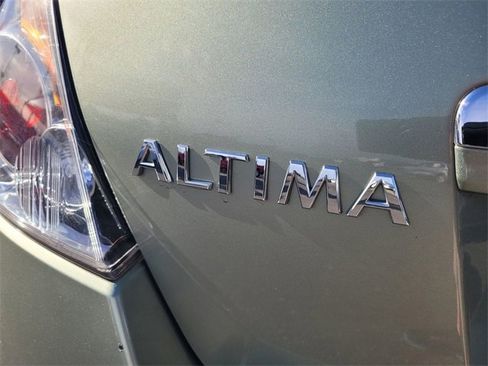 Used 2008 Nissan Altima 3.5 SE w/ Emergency Aid Pkg image 10