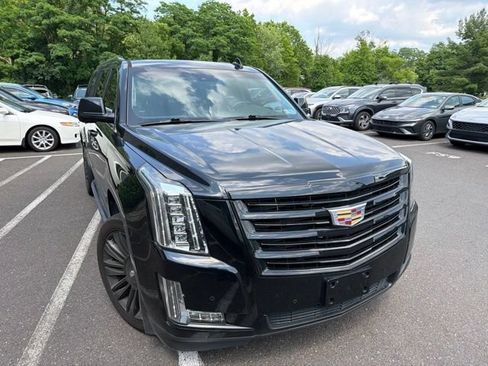 Used 2016 Cadillac Escalade ESV Luxury AWD/4WD image 17