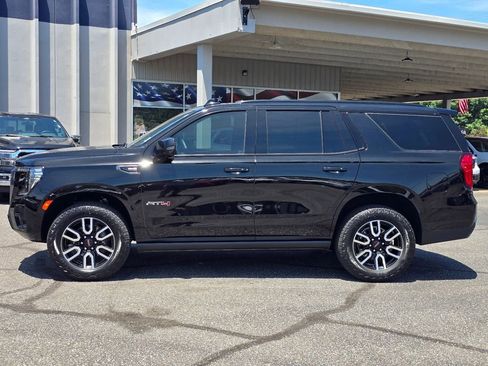 Used 2024 GMC Yukon AT4 w/ AT4 Premium Package AWD/4WD image 23