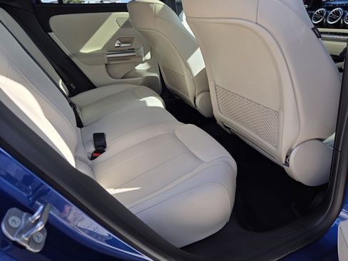 Used 2025 Mercedes-Benz GLA 250 image 5