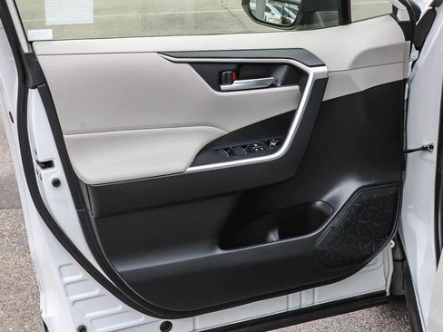 Used 2023 Toyota RAV4 XLE Premium FWD image 21
