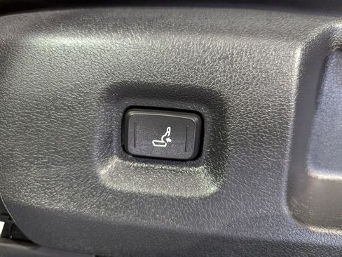 Used 2024 Toyota Tacoma TRD Off-Road AWD/4WD image 16