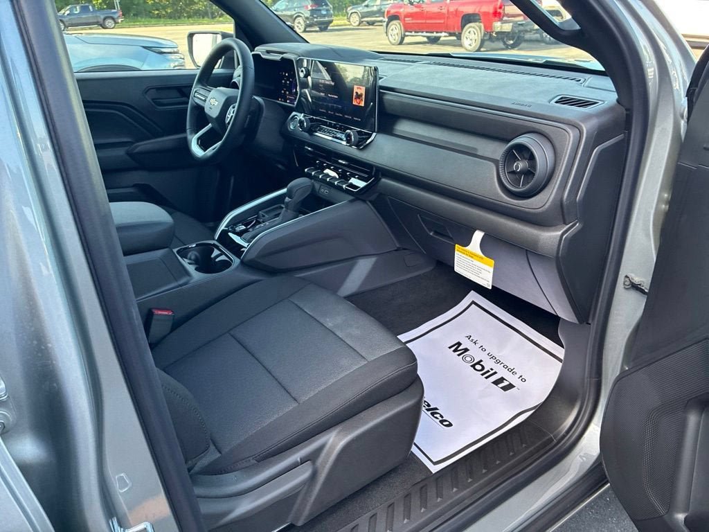 New 2026 Chevrolet Colorado W/T w/ WT Custom Package RWD image 30