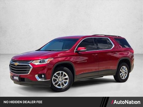 Used 2021 Chevrolet Traverse LT FWD image 1