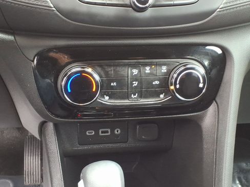 Used 2023 Buick Encore GX Preferred w/ Cold Weather Comfort Package image 22