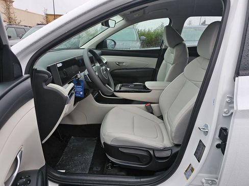 New 2026 Hyundai Tucson Blue SE image 18