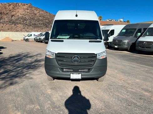 New 2026 Mercedes-Benz Sprinter 2500 image 8