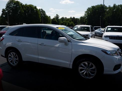Used 2018 Acura RDX AWD image 5