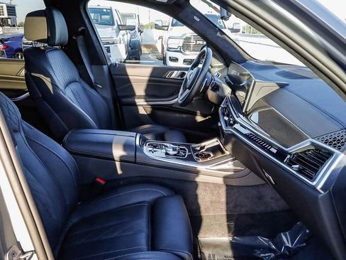Used 2026 BMW X7 M60i AWD/4WD image 21