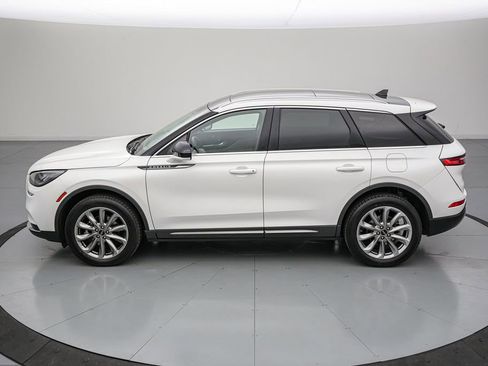 Used 2022 Lincoln Corsair AWD w/ Premium Package image 7