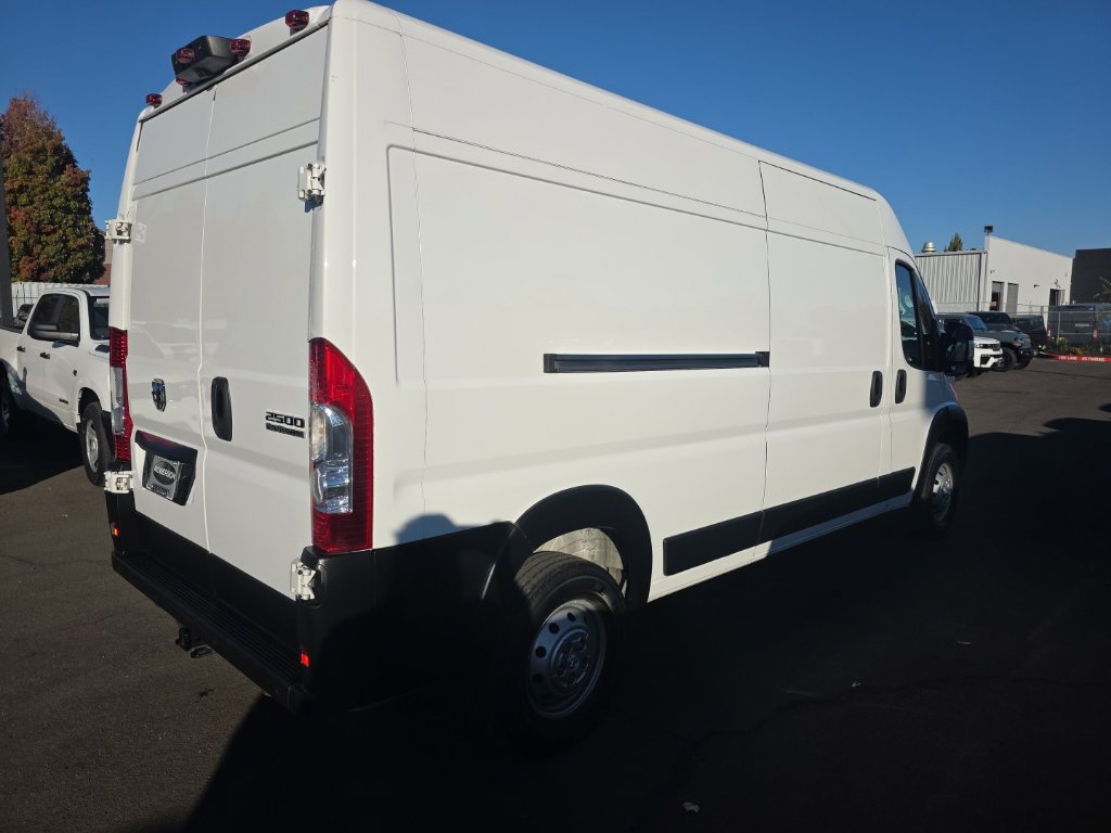 Used 2023 RAM ProMaster 2500 w/ Safety Group FWD image 5