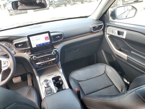 Certified 2023 Ford Explorer Limited w/ Equipment Group 301A image 23