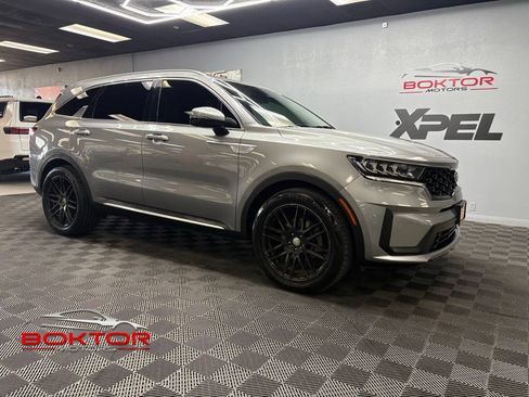 Used 2021 Kia Sorento S FWD image 1