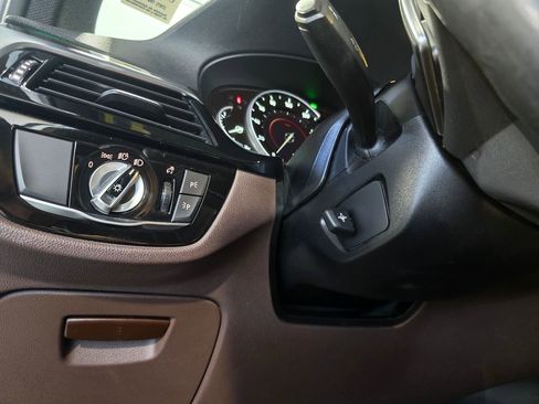 Used 2019 BMW 530e w/ Convenience Package image 14