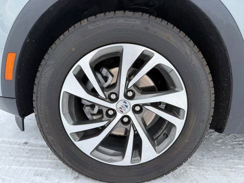 Used 2023 Buick Envision Essence image 14