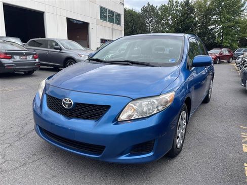 Used 2010 Toyota Corolla LE w/ All Weather Guard Pkg FWD image 2
